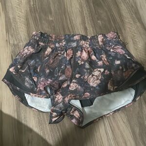 Hottie hot shorts 2.5 inch.